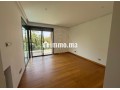 Location villa de luxe à Californie.
Superficie 550 m².
Jardin et terrasse - miniature 8