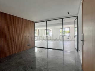 Location de bureaux à El Manar El Hank. Superficie 500 m² - Bureau à louer - Casablanca