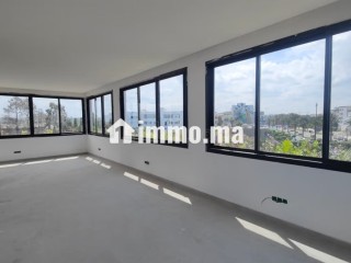 Bureaux en location à Oasis. Surface totale 64 m² - Bureau à louer - Casablanca