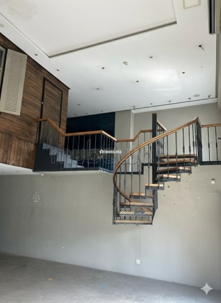 Local commercial en vente à Les princesses. Surface totale 106 m² - Vente Immobilier - Casablanca - photo 2