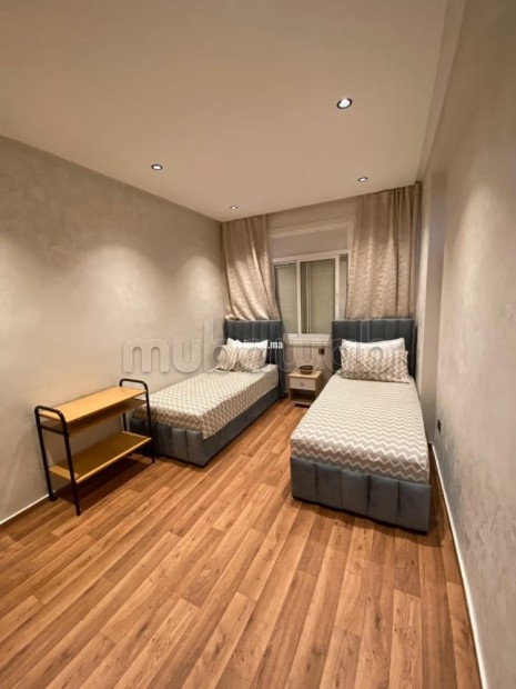 Location saisonnière en Centre. 2 grandes pièces. Système de parabole et salon marocain - Vente Immobilier - Kenitra - photo 2