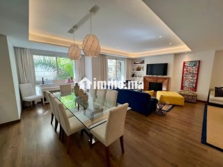 Appartement 208 m² entièrement refait - Appartement à vendre - Casablanca