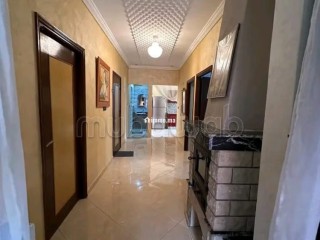 Appartements à louer à Azrou. Surface totale 120 m². Vue sur les montagnes, chauffage central - Appartement à vendre - Azrou