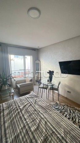 chambre-a-louer-en-hassan-centre-ville-1-piece-bien-meuble-big-4