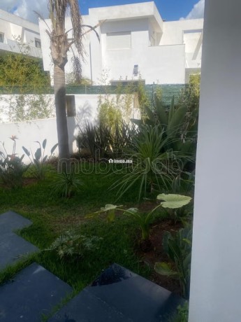 somptueuse-villa-a-louer-a-souissi-3-grandes-pieces-salon-marocain-securite-big-6