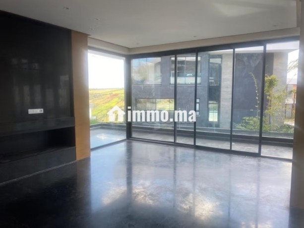 somptueuse-villa-a-louer-a-souissi-3-grandes-pieces-salon-marocain-securite-big-7
