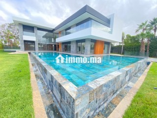 maison-de-luxe-a-vendre-a-souissi-surface-totale-2000-m2-porte-blindee-et-parabole