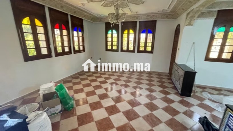 location-de-bureaux-a-riyad-surface-de-300-m2-jardin-et-garage-big-5