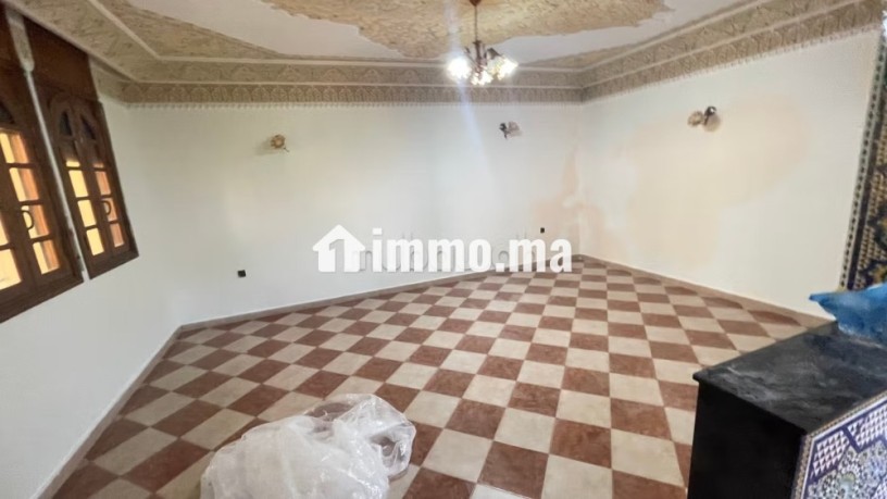 location-de-bureaux-a-riyad-surface-de-300-m2-jardin-et-garage-big-6