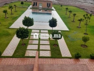 Riad sur 4 hectares titrés à vendre - Villa à vendre - Marrakech