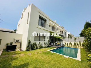 Villa 4 chambres avec piscine privée à Dar Bouazza - Villa à vendre - Dar Bouazza
