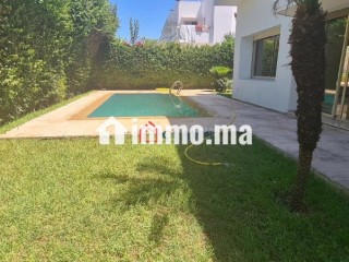 Villa avec piscine proche de l'ecole Americaine - Villa à vendre - Casablanca