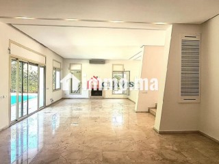 Villa avec piscine proche de l'ecole Americaine - Villa à vendre - Casablanca