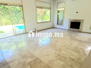 Villa avec piscine proche de l'ecole Americaine - Villa à vendre - Casablanca