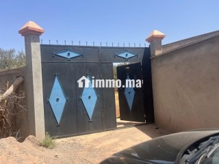 Terrain à 15 km de Marrakech, maison semi finie - Terrain à vendre - Marrakech