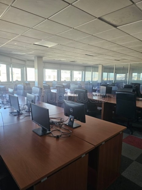 Beaux bureaux à louer à Racine. Surface de 310 m². Parking et ascenseur - Location Immobilier - Casablanca - photo 1