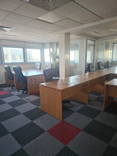 Beaux bureaux à louer à Racine. Surface de 310 m². Parking et ascenseur - Location Immobilier - Casablanca - photo 3