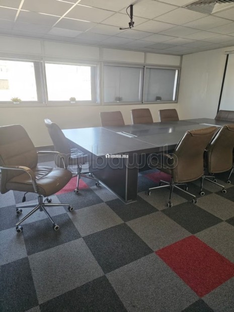 Beaux bureaux à louer à Racine. Surface de 310 m². Parking et ascenseur - Location Immobilier - Casablanca - photo 7
