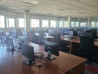 Beaux bureaux à louer à Racine. Surface de 310 m². Parking et ascenseur - Bureau à louer - Casablanca