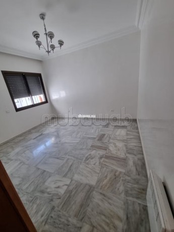appartement-a-louer-a-les-princesses-superficie-240-m2-cheminee-et-climatisation-big-16