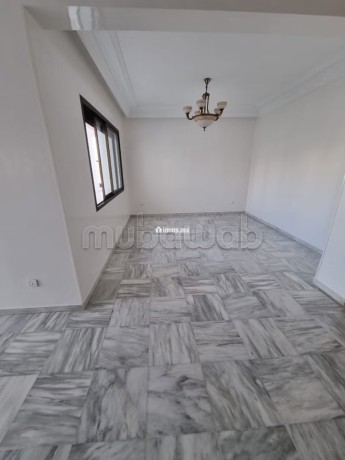appartement-a-louer-a-les-princesses-superficie-240-m2-cheminee-et-climatisation-big-3