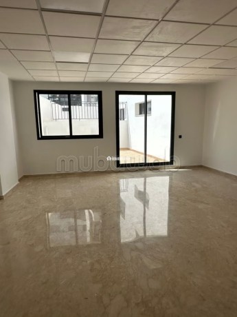 beaux-bureaux-a-louer-a-louer-quartier-charles-big-0