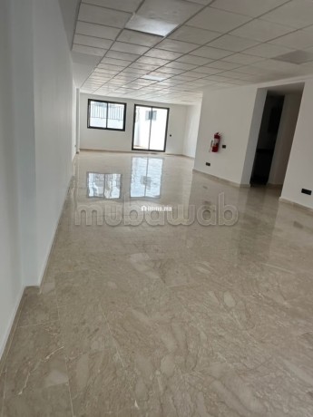 beaux-bureaux-a-louer-a-louer-quartier-charles-big-1