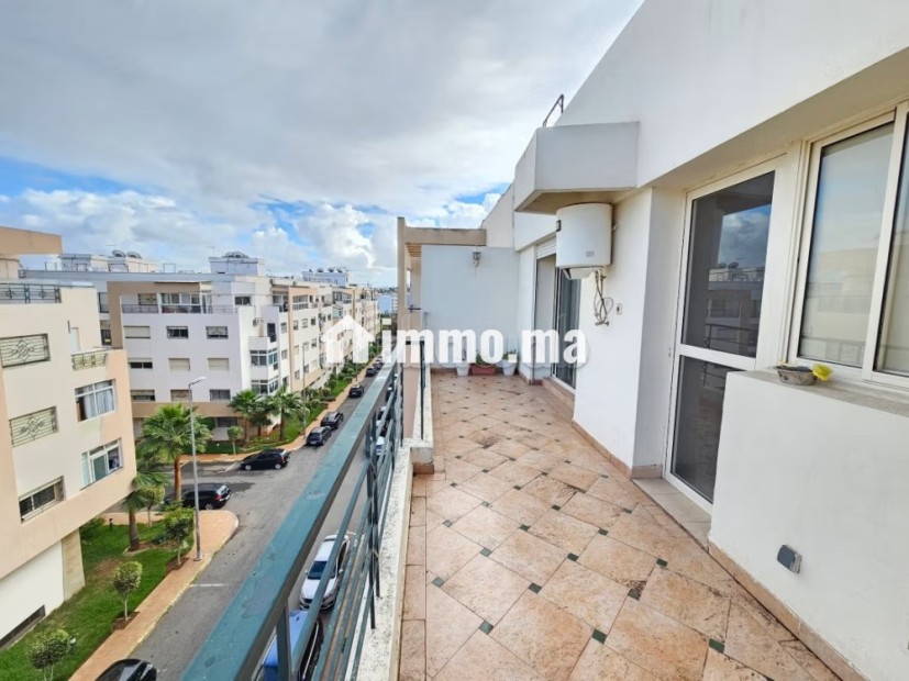 Appartement rare avec terrasse - Location Immobilier - Casablanca - photo 2