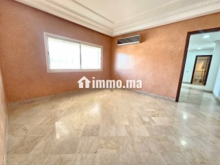 Appartement rare avec terrasse - Appartement à louer - Casablanca