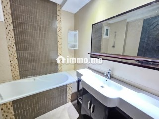 Joli appartement a cote de lyautey - Appartement à louer - Casablanca