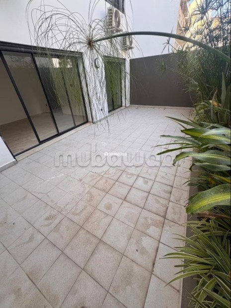 Appartement à l'achat à Anfa. 1 Pièce. Salon Marocain, sécurité - Vente Immobilier - Casablanca - photo 7
