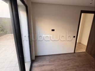 Appartement à l'achat à Anfa. 1 Pièce. Salon Marocain, sécurité - Appartement à vendre - Casablanca