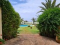 Vue mer dans une résidence avec piscine et jardin à louer ain diab - miniature 1