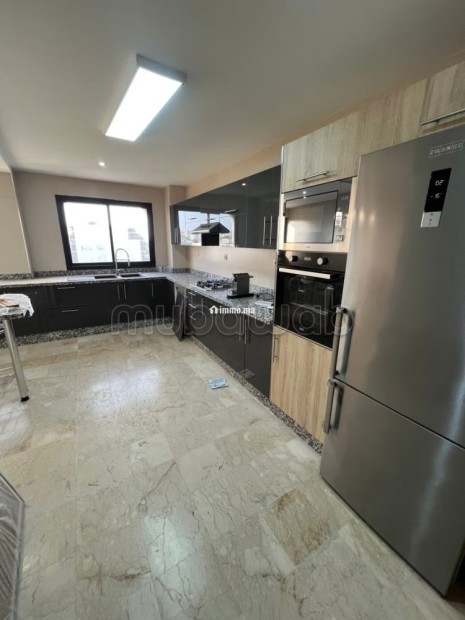 Appartement propre vue sur la mer résidence fermée avec piscine - Location Immobilier - Casablanca - photo 8