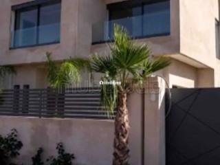 Vente villa de luxe à CIL Hay Salam. 4 belles chambres - Villa à vendre - Casablanca
