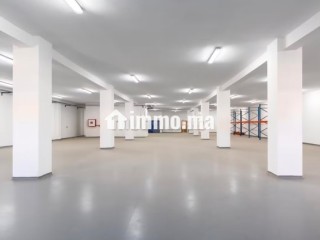 Bâtiment industrielle en location à Sapino. Surface totale 4000 m² - Appartement à louer - Nouaceur