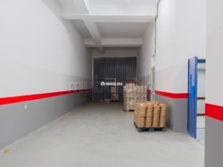 Bâtiment industrielle en location à Sapino. Surface totale 4000 m² - Appartement à louer - Nouaceur