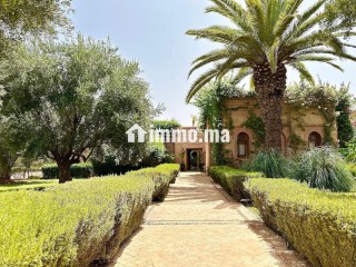 Propriété au style Arabo Andalous à vendre - Appartement à vendre - Autre