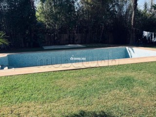ambassador-villa-avec-ch-central-et-piscine