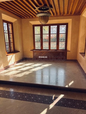 ambassador-villa-avec-ch-central-et-piscine-big-16