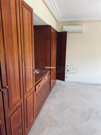 ambassador-villa-avec-ch-central-et-piscine-big-5