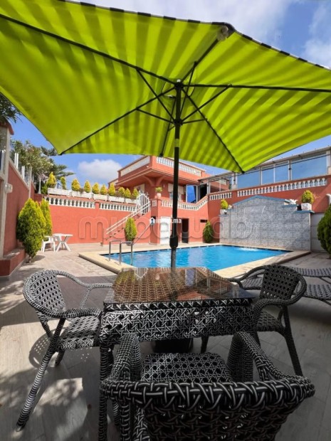 Villa de haut standing à vendre à Asilah. 4 chambres. Parking et jardin - Vente Immobilier - Asilah - photo 1