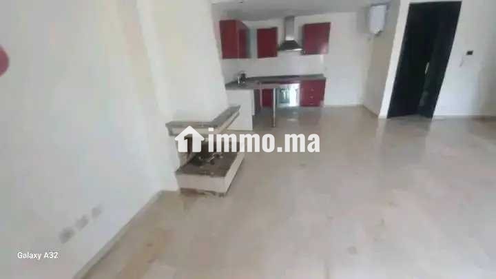 Studio loft ouvert vide à bourgogne - Location Immobilier - Casablanca - photo 3