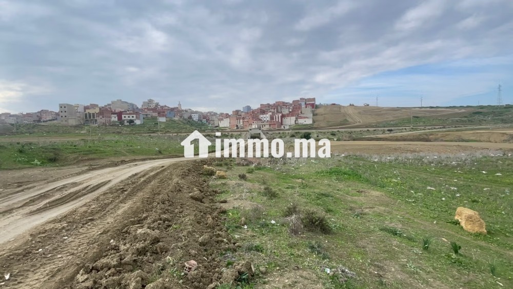 Beau terrain à la vente à Zone Industrielle Mghogha. Surface de 2213 m² - Vente Immobilier - Tanger - photo 4