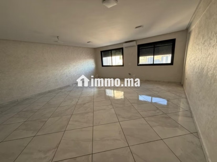 Plateaux 45m2 bd ibn tachfyne a4500dhs - Location Immobilier - Casablanca - photo 5