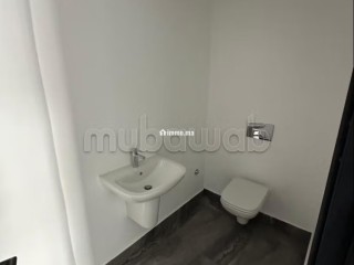 Beaux bureaux à louer à Casablanca Finance City. Superficie 96 m². Double vitrage - Bureau à louer - Casablanca