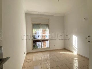 Louez cet appartement à Gauthier. 2 chambres. Antenne parabolique, résidence sécurisée - Appartement à louer - Casablanca