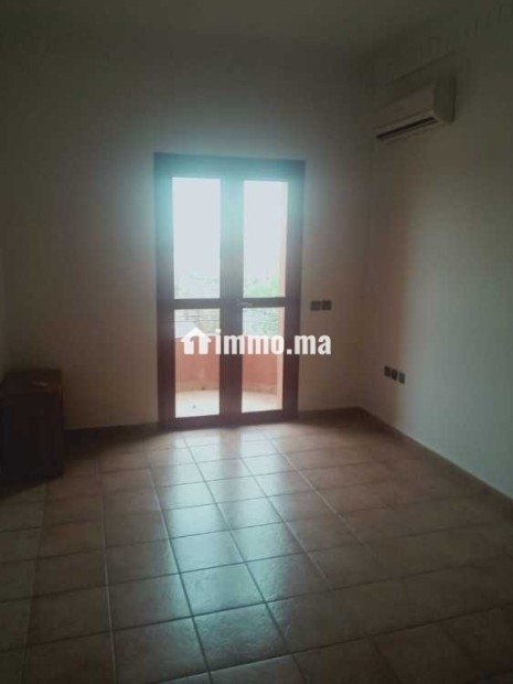 Appartement vude 3 chambres Sqlon Lycee Victir Hug - Location Immobilier - Marrakech - photo 4
