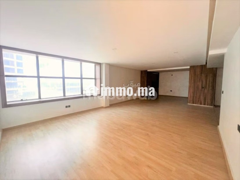 Bureau Prestigieux à Louer Corniche Tanger - Location Immobilier - Tanger - photo 1
