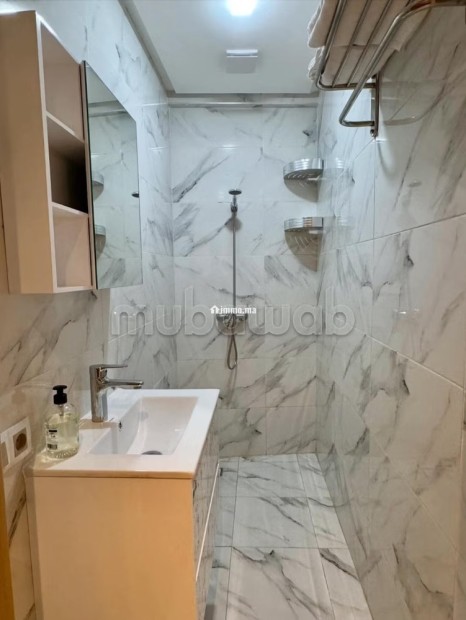 Appartements à louer à Béni Mellal. 2 chambres. Porte blindée et résidence sécurisée - Vente Immobilier - Beni Mellal - photo 2
